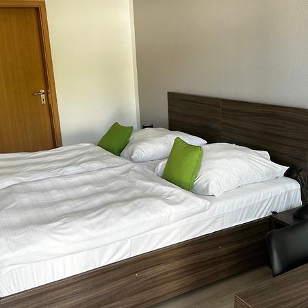 Messe Motel Laatzen Extérieur photo