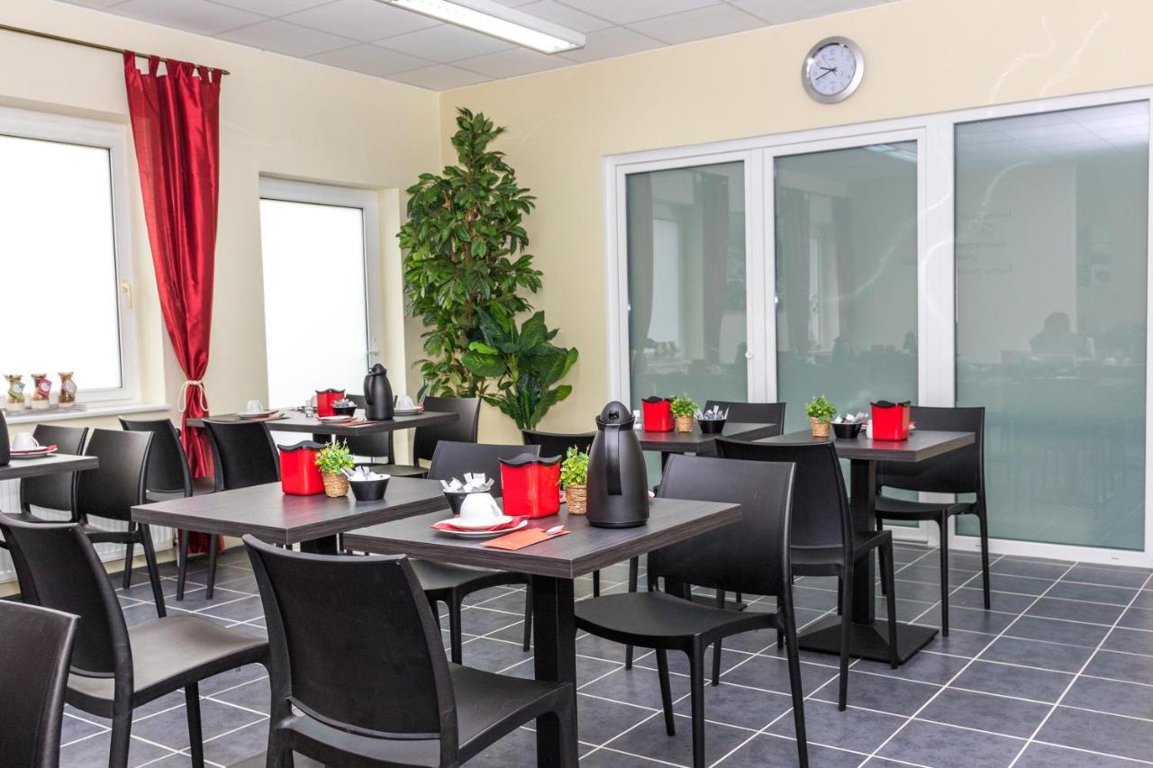 Messe Motel Laatzen Extérieur photo