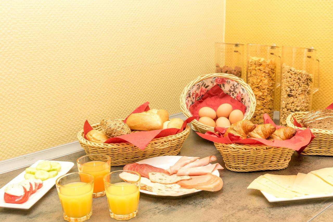 Messe Motel Laatzen Extérieur photo